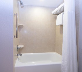 DoubleTree by Hilton Newark Penn Station
