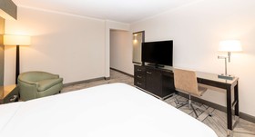 DoubleTree by Hilton Newark Penn Station