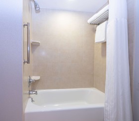 DoubleTree by Hilton Newark Penn Station