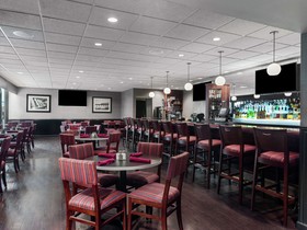 DoubleTree by Hilton Newark Penn Station
