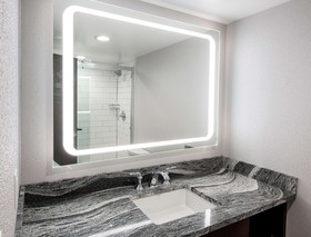 DoubleTree by Hilton Newark Penn Station