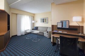 Fairfield Inn & Suites Newark Liberty International Airport