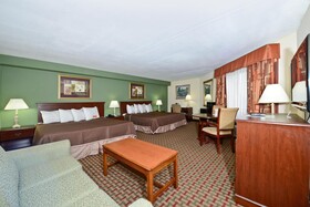 Howard Johnson by Wyndham Newark Airport