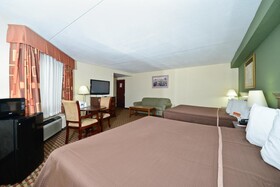 Howard Johnson by Wyndham Newark Airport