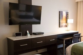 Best Western Premier NYC Gateway Hotel