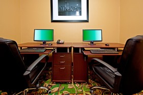 Days Hotel by Wyndham North Bergen /NYC Area
