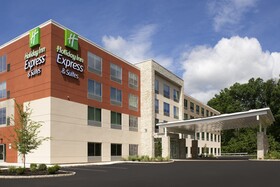 Holiday Inn Express & Suites North Brunswick
