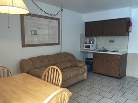 Brittany Motel