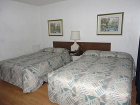 Surf 16 Motel