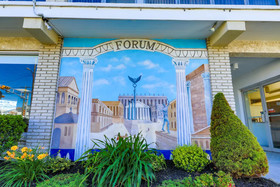 Forum Motor Inn