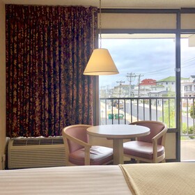 Impala Island Inn