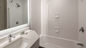 Best Western Paramus Hotel & Suites