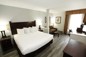 Best Western Paramus Hotel & Suites