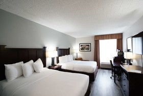 Best Western Paramus Hotel & Suites