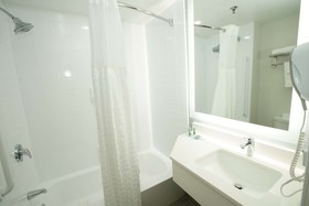 Best Western Paramus Hotel & Suites