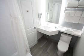 Best Western Paramus Hotel & Suites