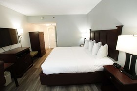 Best Western Paramus Hotel & Suites
