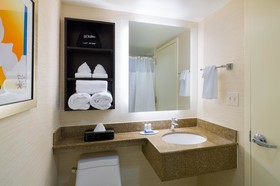 Fairfield Inn & Suites Paramus