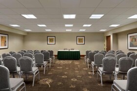 Embassy Suites by Hilton Piscataway Somerset