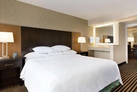 Embassy Suites by Hilton Piscataway Somerset