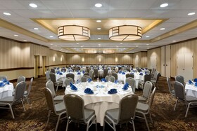 Embassy Suites by Hilton Piscataway Somerset