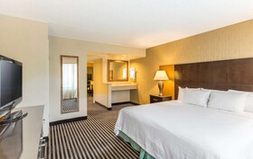 Embassy Suites by Hilton Piscataway Somerset