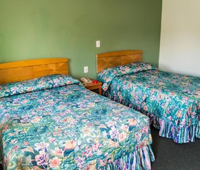 Bay Drive Motel