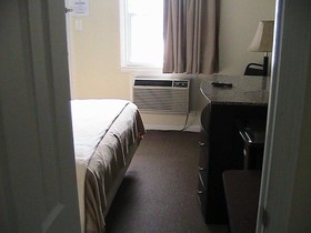 Shore Point Motel