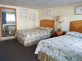 The Amethyst Beach Motel