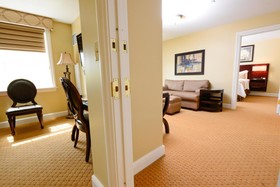 Nassau Inn