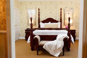 Nassau Inn