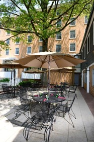 Nassau Inn