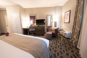 Crowne Plaza Saddle Brook Hotel