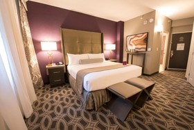Crowne Plaza Saddle Brook Hotel
