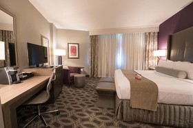 Crowne Plaza Saddle Brook Hotel