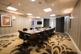 Crowne Plaza Saddle Brook Hotel