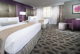 Crowne Plaza Saddle Brook Hotel