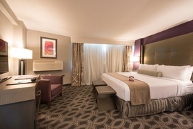 Crowne Plaza Saddle Brook Hotel