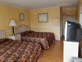 Bay Breeze Motel