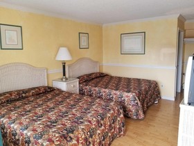 Bay Breeze Motel