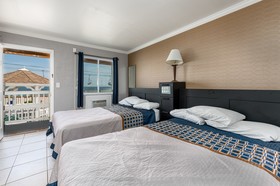 Boardwalk Hotel Charlee & Beach House Rentals