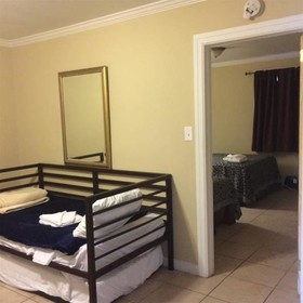 Boardwalk Hotel Charlee
