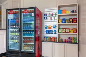 La Quinta Inn & Suites by Wyndham Secaucus Meadowlands