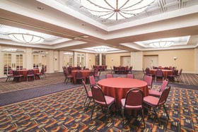 La Quinta Inn & Suites by Wyndham Secaucus Meadowlands