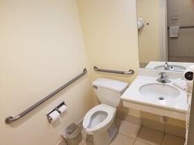 Clarion Hotel