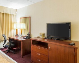 Clarion Hotel