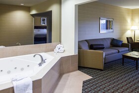 Fairfield Inn & Suites Somerset