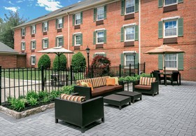 Sonesta Select Tinton Falls Eatontown