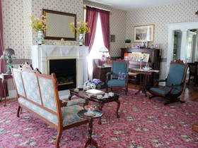 J.D. Thompson Inn