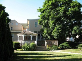 J.D. Thompson Inn